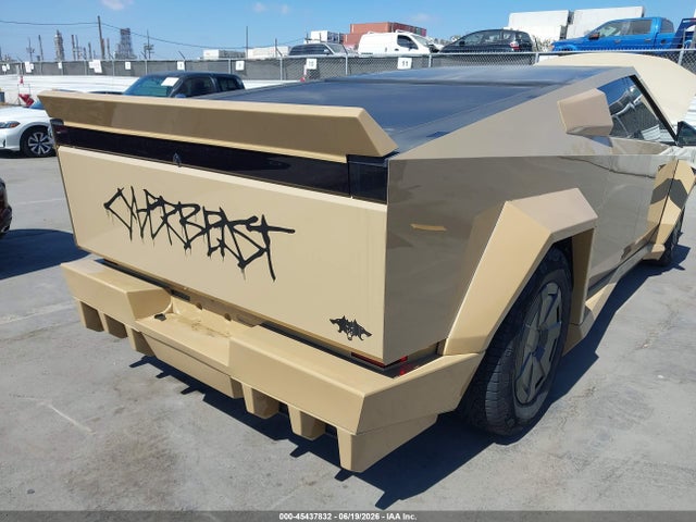 7G2CEHEE0SA060392 Tesla Cybertruck