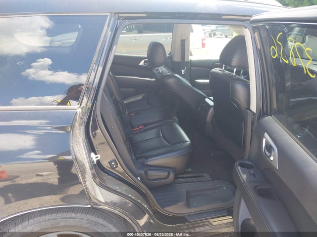 Продажа на аукционе авто 2015 Nissan Pathfinder Sl, vin: 5N1AR2MM5FC608120, номер лота: 45437836