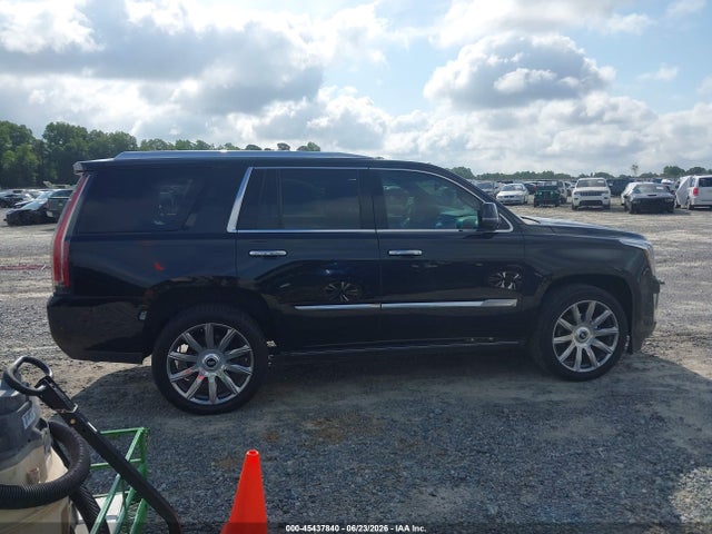 2018 Cadillac Escalade Premium Luxury მანქანა იყიდება აუქციონზე, vin: 1GYS3CKJ0JR144551, აუქციონის ნომერი: 45437840