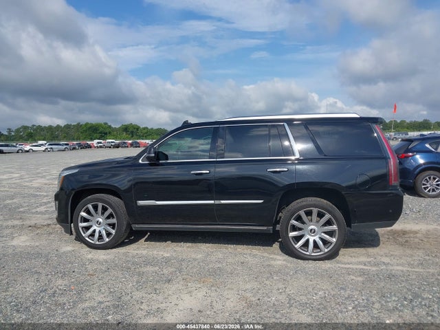 2018 Cadillac Escalade Premium Luxury მანქანა იყიდება აუქციონზე, vin: 1GYS3CKJ0JR144551, აუქციონის ნომერი: 45437840