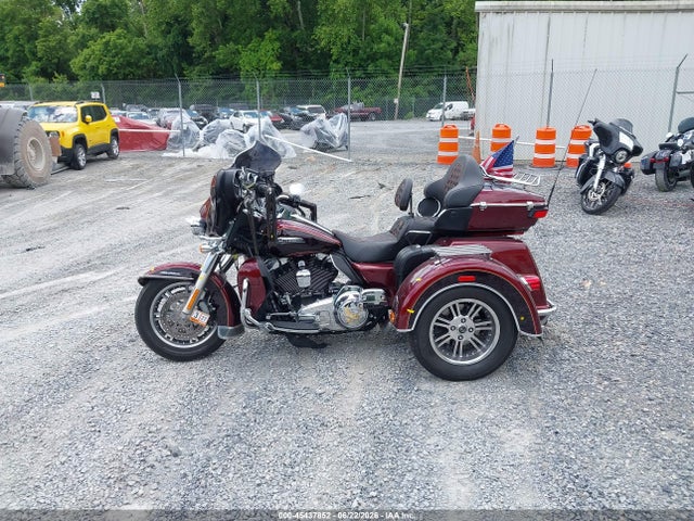 Harley-Davidson Flhtcutg Tri Glide Ultra 2014 1HD1MAL11EB860325 Image 13