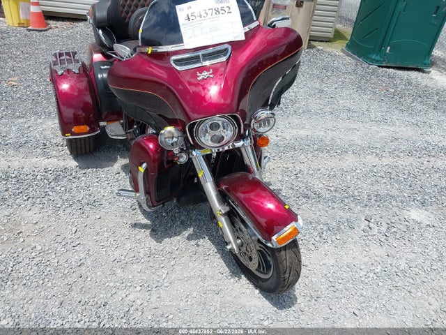 Harley-Davidson Flhtcutg Tri Glide Ultra 2014 1HD1MAL11EB860325 Image 5