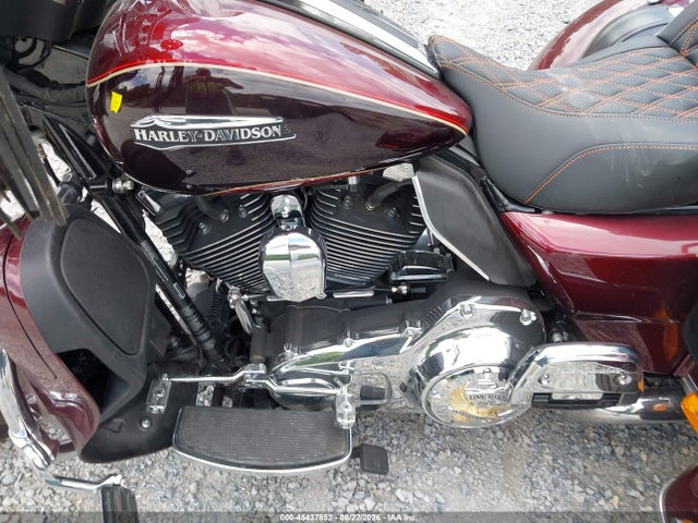 Harley-Davidson Flhtcutg Tri Glide Ultra 2014 1HD1MAL11EB860325 Image 9