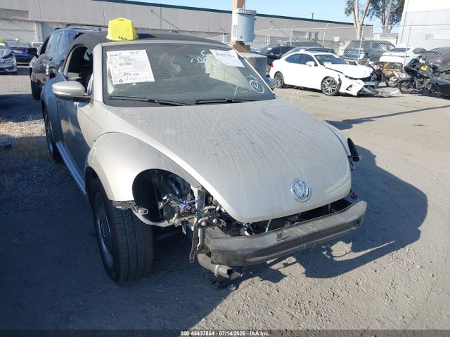 Volkswagen Beetle 1.8t Classic 2015 3VW517AT5FM809596 головне зображення