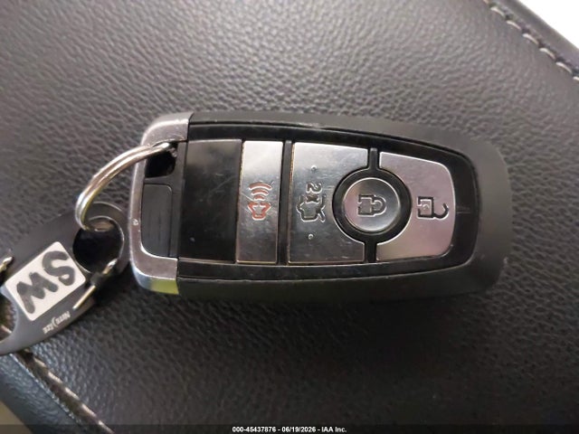 3FA6P0UU9JR100608 Ford Fusion Hybrid S