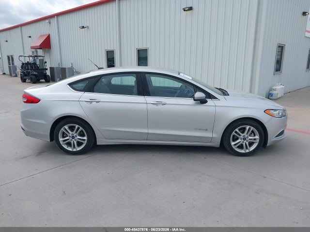 3FA6P0UU9JR100608 Ford Fusion Hybrid S