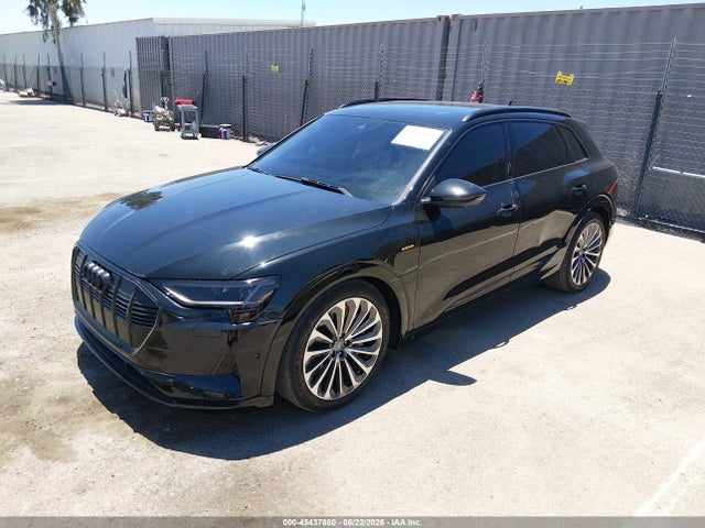 Audi E-tron Premium Plus 2019 WA1VAAGE7KB021651 Image 2