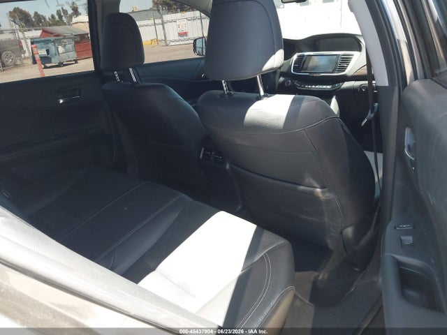JHMCR6F71HC001984 Honda Accord Hybrid Touring