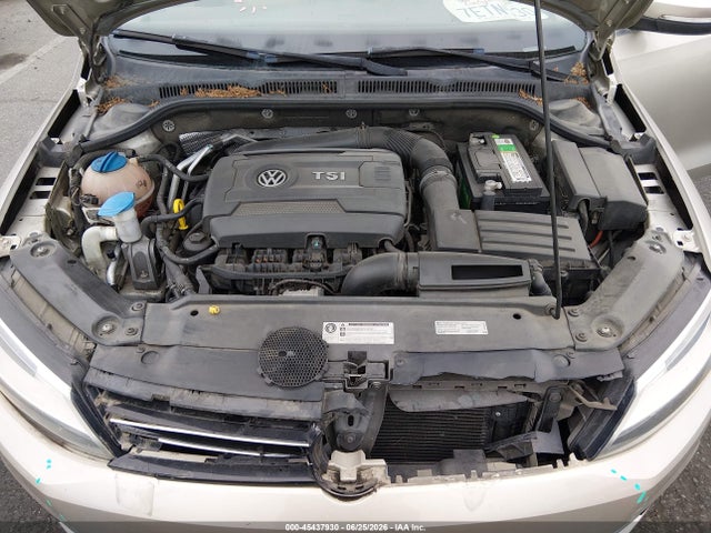 3VWL17AJ8EM227805 Volkswagen Jetta 1.8t Sel