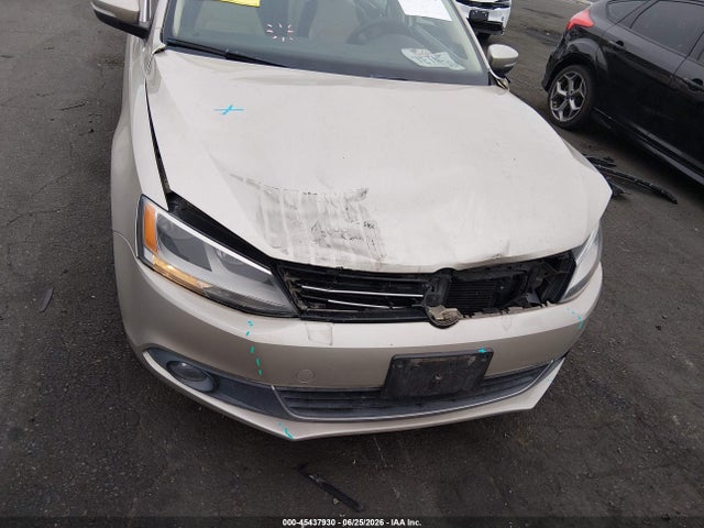 3VWL17AJ8EM227805 Volkswagen Jetta 1.8t Sel