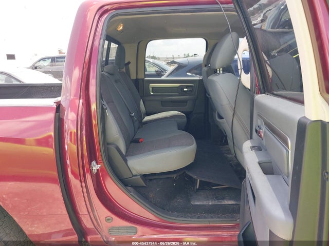 45437944 :رقم المزاد ، 1C6RR7LT0HS531699 vin ، 2017 Ram 1500 Big Horn  4x4 5'7 Box مزاد بيع