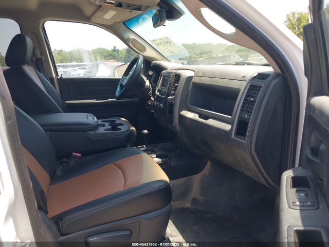 Продажа на аукционе авто 2015 Ram 2500 Tradesman, vin: 3C6UR5CL3FG501311, номер лота: 45437952