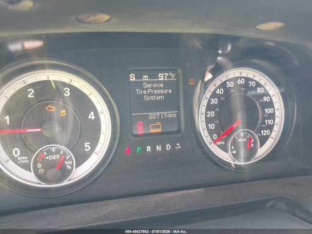 Продажа на аукционе авто 2015 Ram 2500 Tradesman, vin: 3C6UR5CL3FG501311, номер лота: 45437952
