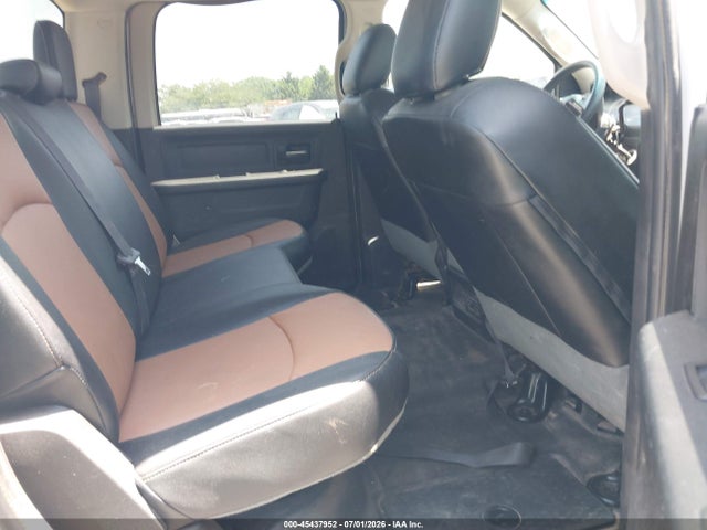 Продажа на аукционе авто 2015 Ram 2500 Tradesman, vin: 3C6UR5CL3FG501311, номер лота: 45437952
