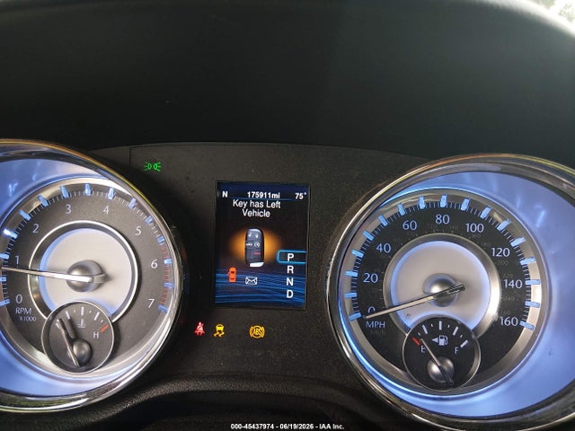 45437974 :رقم المزاد ، 2C3CCADT5DH703551 vin ، 2013 Chrysler 300c John Varvatos Luxury Edition مزاد بيع