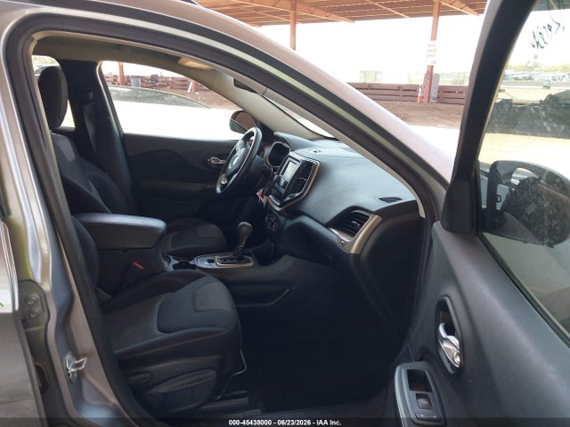 1C4PJLAS1GW208165 Jeep Cherokee Sport