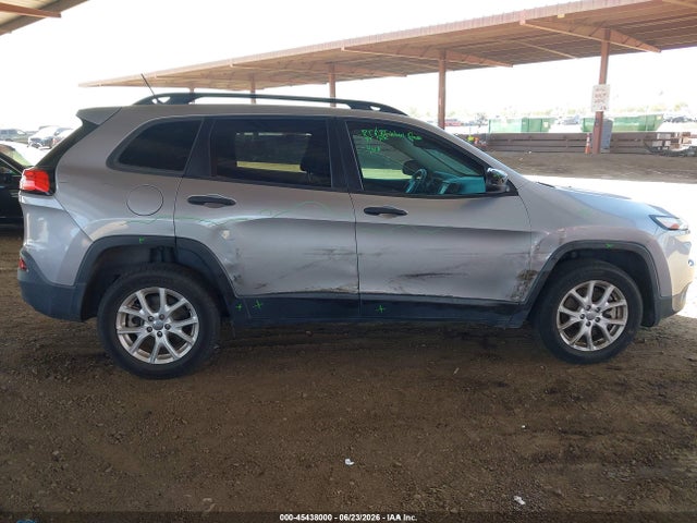 1C4PJLAS1GW208165 Jeep Cherokee Sport