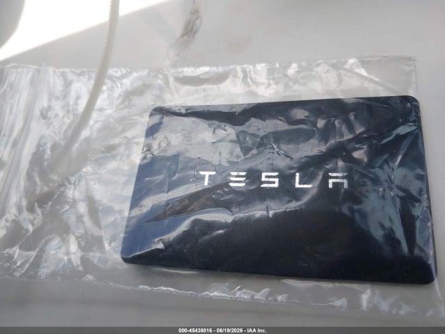 2024 Tesla Model Y Long Range Single Motor Rear-wheel Drive/rwd მანქანა იყიდება აუქციონზე, vin: 7SAYGDED3RF103416, აუქციონის ნომერი: 45438016