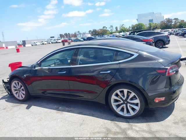 2024 Tesla Model Y Long Range Single Motor Rear-wheel Drive/rwd მანქანა იყიდება აუქციონზე, vin: 7SAYGDED3RF103416, აუქციონის ნომერი: 45438016