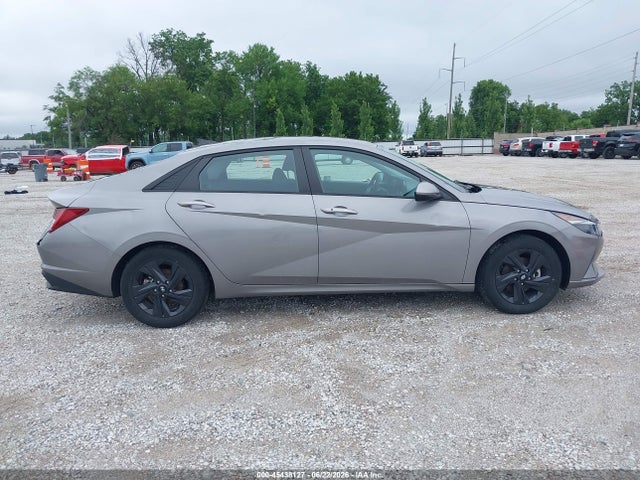 KMHLM4AJ2PU084241 Hyundai Elantra Hybrid Blue