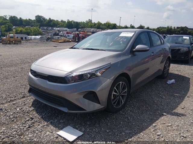 KIA Forte Lxs 2023 3KPF24AD3PE577748 Image 2