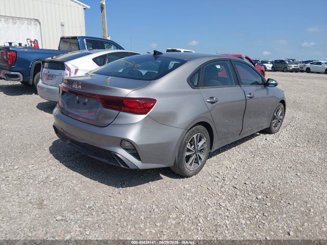 KIA Forte Lxs 2023 3KPF24AD3PE577748 Image 4
