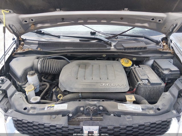 2C4RDGBG2JR262382 Dodge Grand Caravan Se