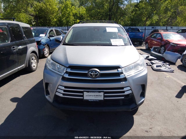 Toyota Highlander Le 2019 5TDBZRFH0KS747792 Image 13