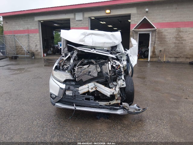 Продажа на аукционе авто 2017 Mitsubishi Outlander Se/sel, vin: JA4AZ3A33HZ058917, номер лота: 45438242