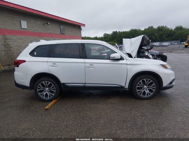 Продажа на аукционе авто 2017 Mitsubishi Outlander Se/sel, vin: JA4AZ3A33HZ058917, номер лота: 45438242