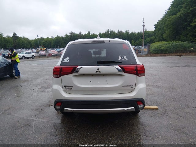 Продажа на аукционе авто 2017 Mitsubishi Outlander Se/sel, vin: JA4AZ3A33HZ058917, номер лота: 45438242