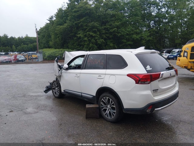 Продажа на аукционе авто 2017 Mitsubishi Outlander Se/sel, vin: JA4AZ3A33HZ058917, номер лота: 45438242