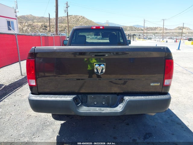 45438320 :رقم المزاد ، 3C6JR6DGXHG764750 vin ، 2017 Ram 1500 Tradesman  4x2 8' Box مزاد بيع