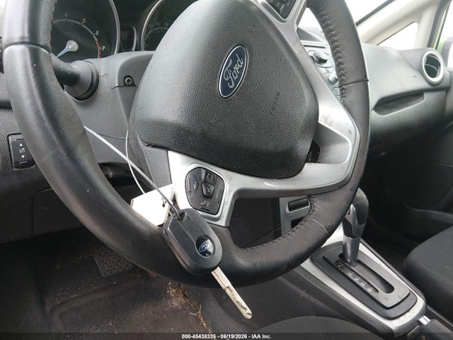 2015 Ford Fiesta Se მანქანა იყიდება აუქციონზე, vin: 3FADP4EJ7FM161480, აუქციონის ნომერი: 45438335