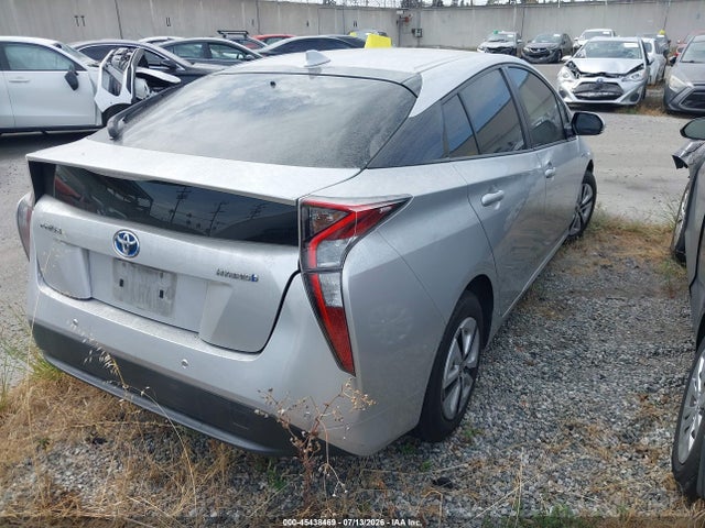 Toyota Prius Two 2018 JTDKBRFUXJ3063852 Image 4