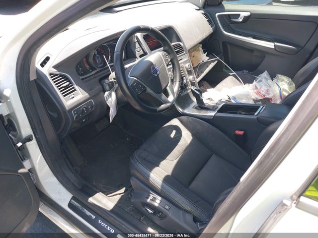 Продажа на аукционе авто 2016 Volvo Xc60 T5 Drive-e, vin: YV440MDJ8G2923477, номер лота: 45438471
