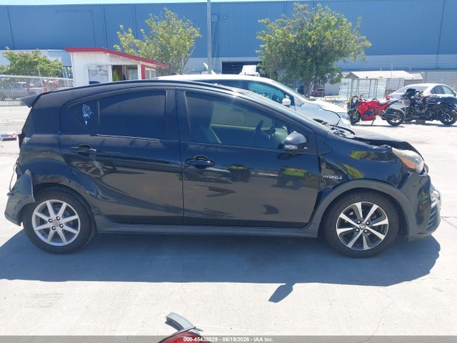 Toyota Prius C One 2018 JTDKDTB38J1615137 Image 16