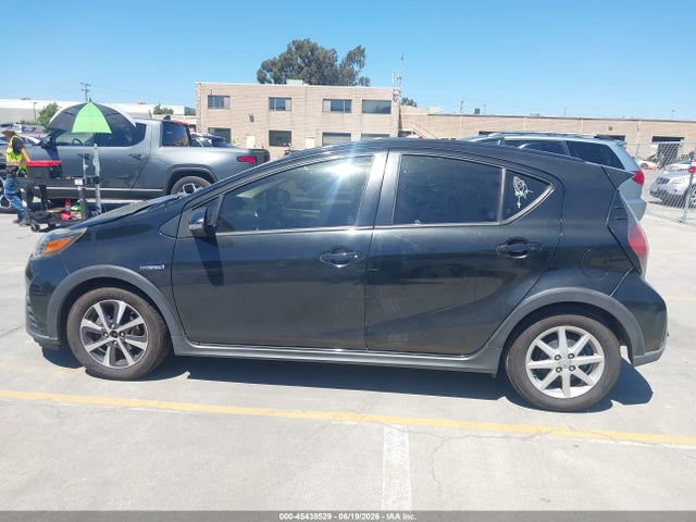 Toyota Prius C One 2018 JTDKDTB38J1615137 Image 17