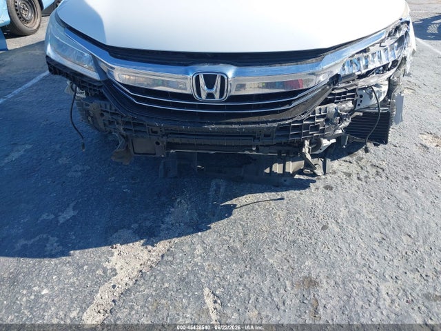 JHMCR6F78HC015266 Honda Accord Hybrid Touring