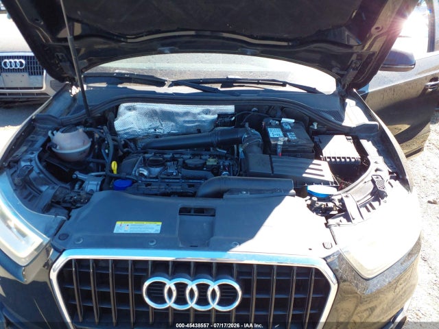 WA1BFCFS4FR011938 Audi Q3 2.0t Premium Plus