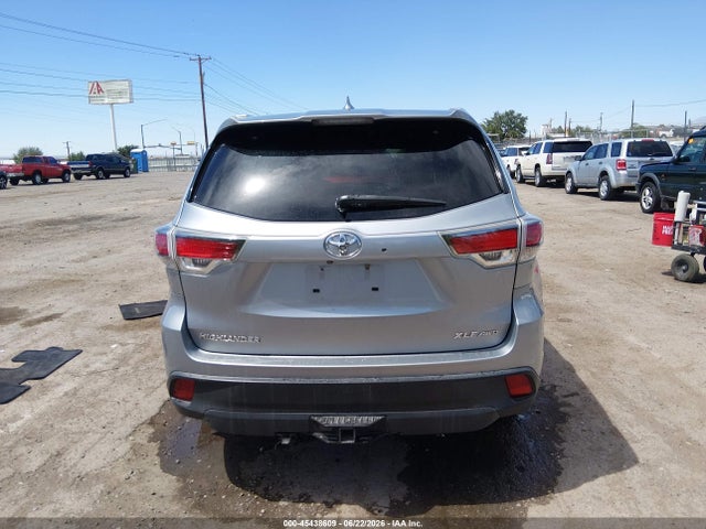 Toyota Highlander Xle V6 2015 5TDJKRFH7FS197223 Image 16