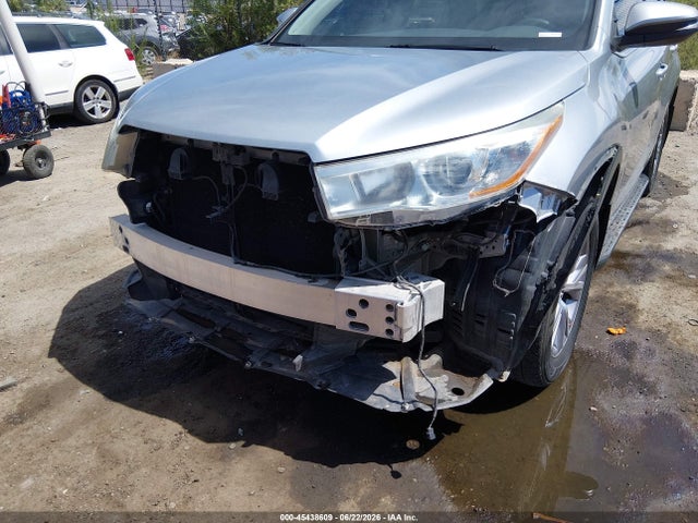 Toyota Highlander Xle V6 2015 5TDJKRFH7FS197223 Image 17