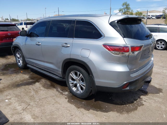 Toyota Highlander Xle V6 2015 5TDJKRFH7FS197223 Image 3