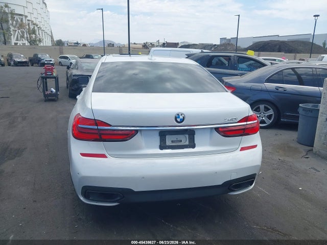 BMW 740I 2016 WBA7E2C57GG547011 Image 17