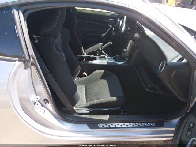 Toyota 86 2017 JF1ZNAA17H8706889 Image 5