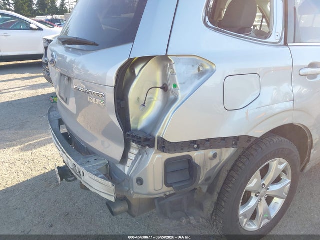 Subaru Forester 2.5i Touring 2014 JF2SJAMC7EH407694 Image 19