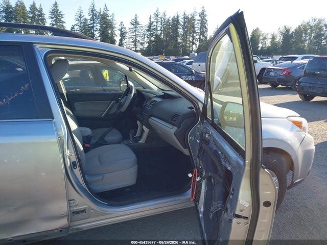 Subaru Forester 2.5i Touring 2014 JF2SJAMC7EH407694 Image 5