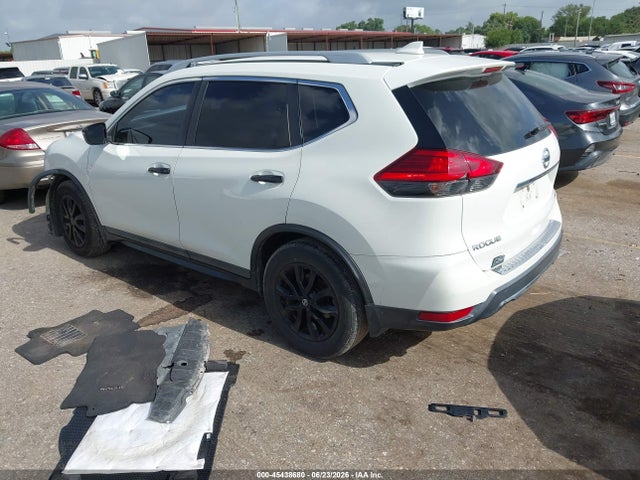 45438680 :رقم المزاد ، 5N1AT2MT2HC882239 vin ، 2017 Nissan Rogue Sv مزاد بيع