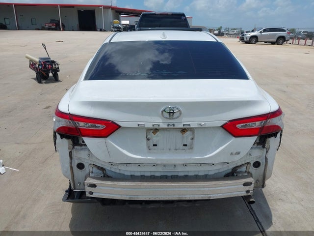 Toyota CAMRY LE 2020 4T1C11AK6LU395942 Image 16