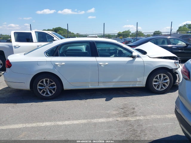 Aukcja sprzedaży 2017 Volkswagen Passat 1.8t S, vin: 1VWAT7A35HC050543, numer aukcji: 45438725